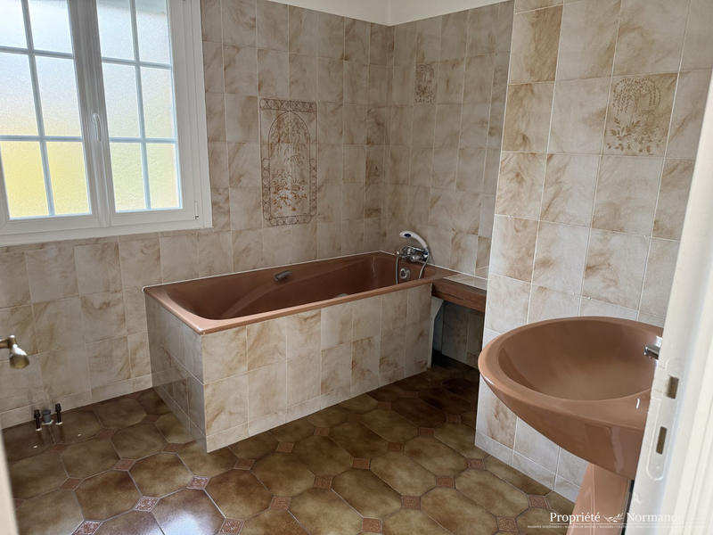 Maison traditionnelle - 200 m² - 7 pièces