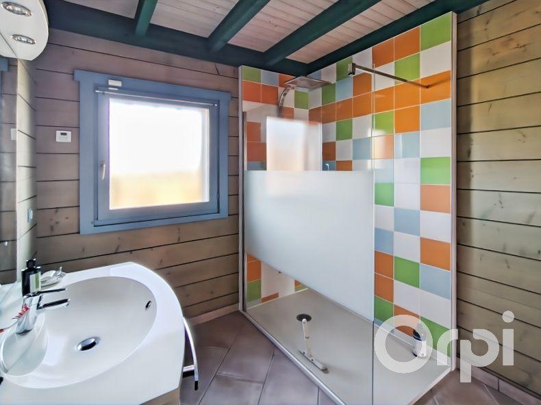 Maison - 137 m² - 6 pièces