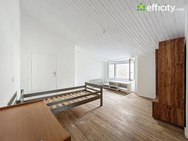 Immeuble - 203 m² - 9 pièces