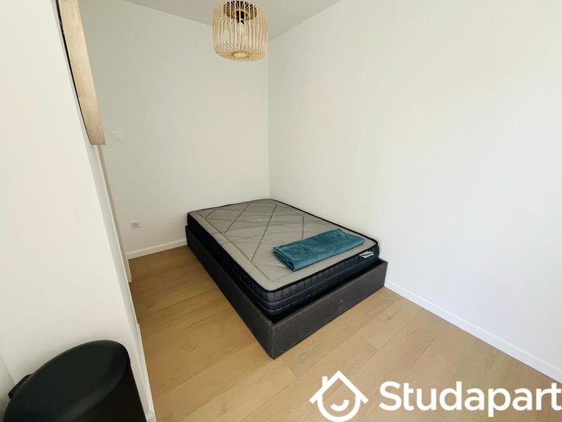 Chambre - 15 m² - 1 pièce