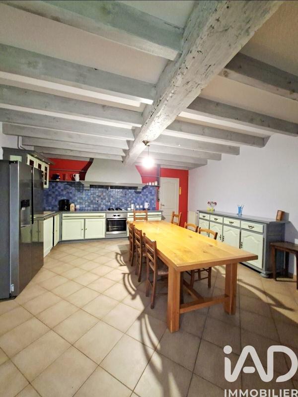 Maison - 232 m² - 7 pièces