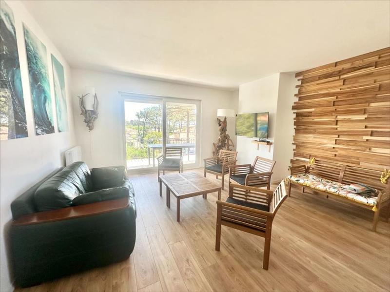 Maison - 204 m² - 8 pièces