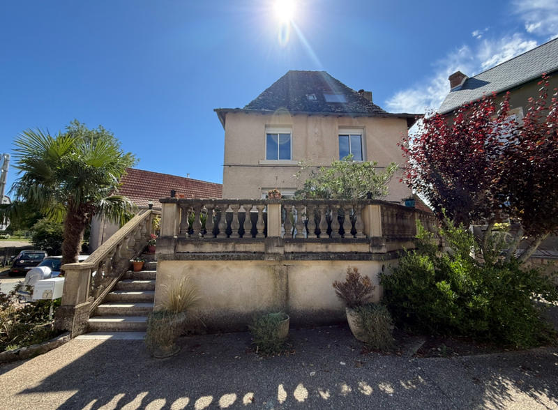 Maison de village - 224 m² - 7 pièces