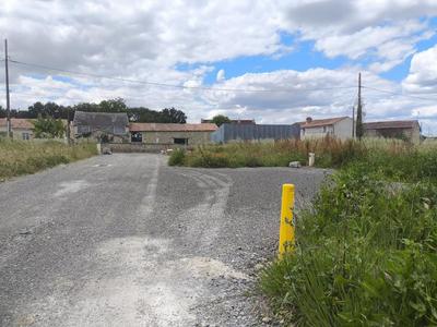 Terrain constructible - 794 m²