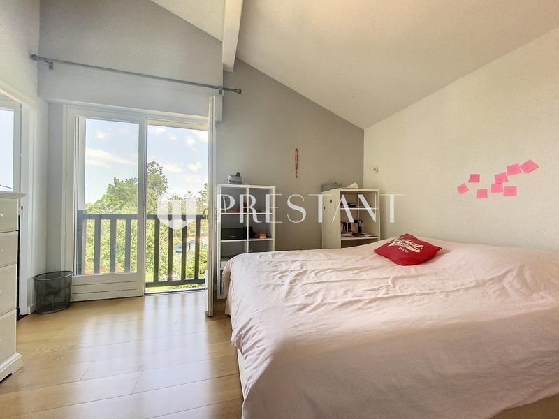 Maison - 301 m² - 11 pièces