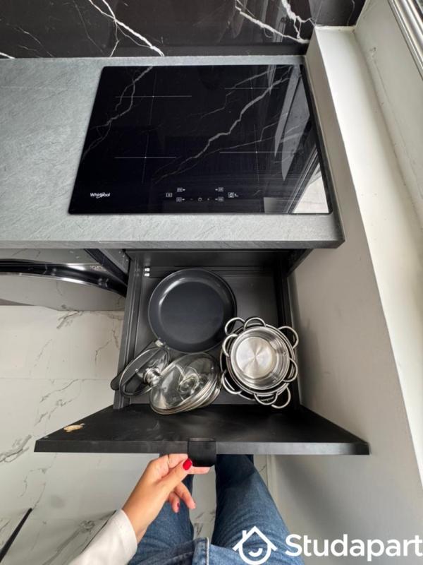 Chambre - 9 m² - 1 pièce