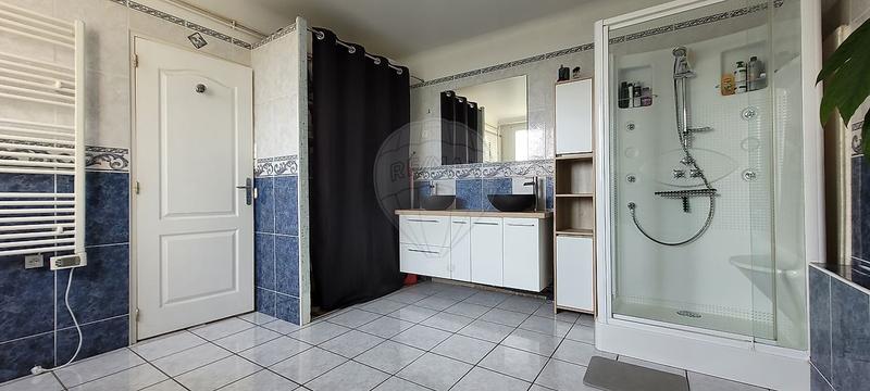 Maison - 165 m² - 7 pièces