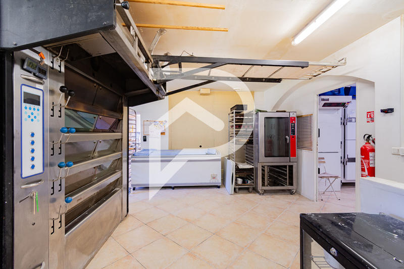 Fonds de commerce - 140 m²