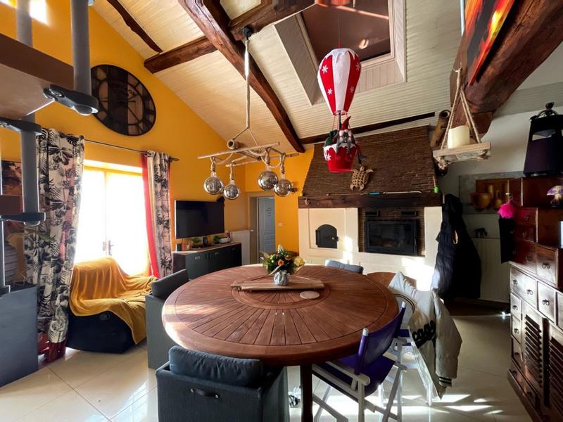 Maison - 300 m² - 7 pièces