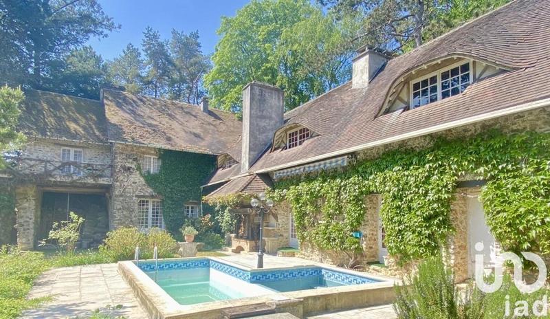 Maison - 350 m² - 14 pièces