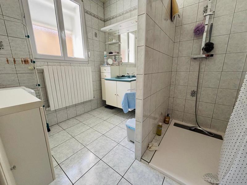 Maison - 104 m² - 5 pièces