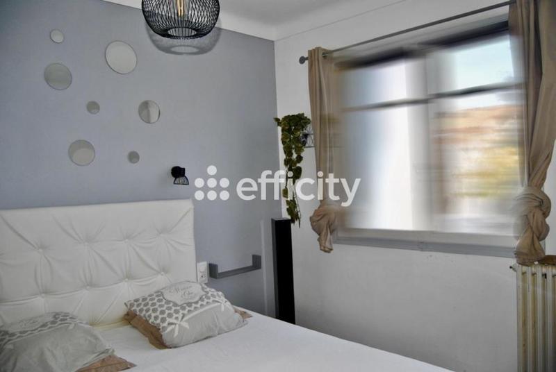 Immeuble - 96 m² - 6 pièces