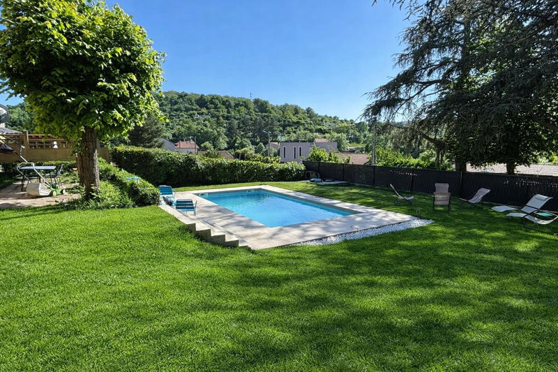 Maison - 160 m² - 7 pièces