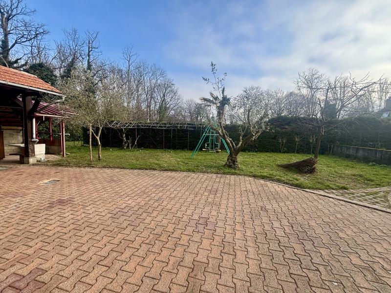 Maison traditionnelle - 124 m² - 6 pièces