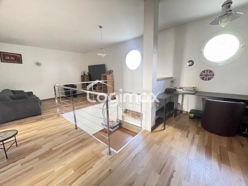 Maison - 200 m² - 5 pièces