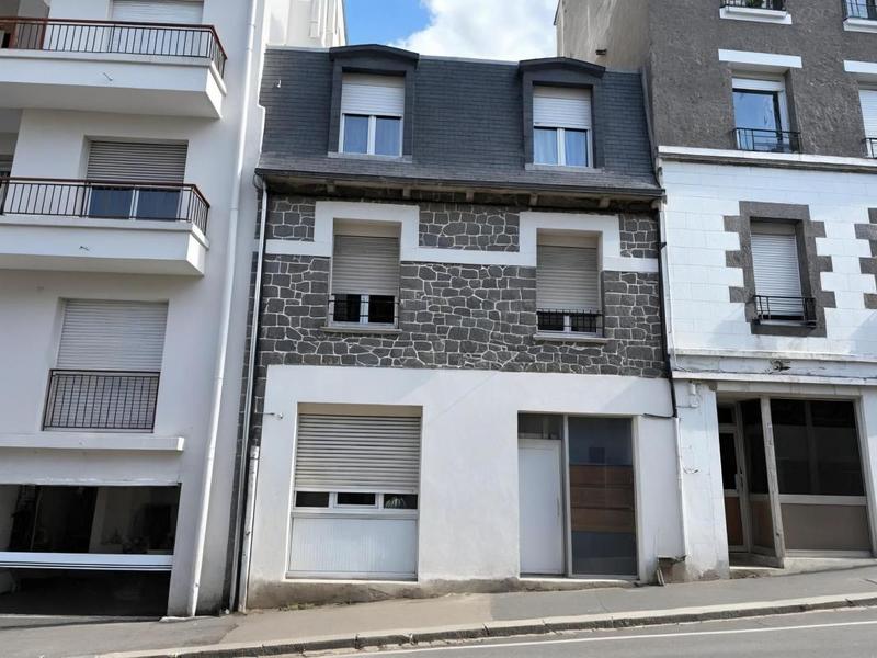 Immeuble - 120 m² - 6 pièces