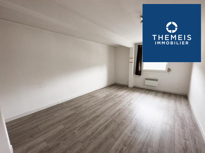 Local commercial - 125 m² - 2 pièces