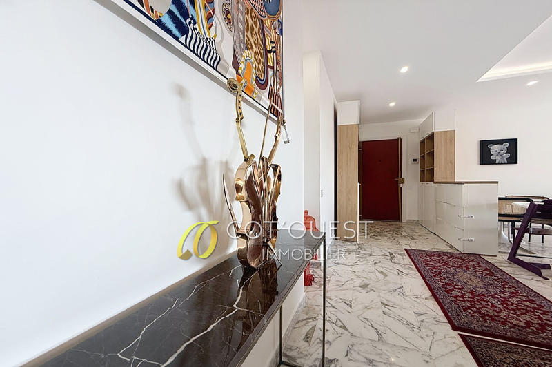 Appartement - 104 m² - 4 pièces