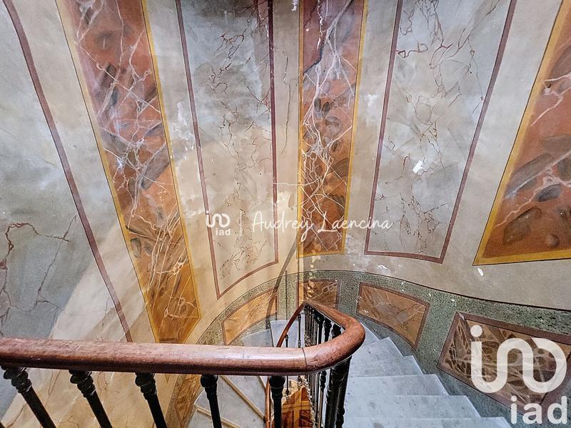 Maison - 391 m² - 12 pièces