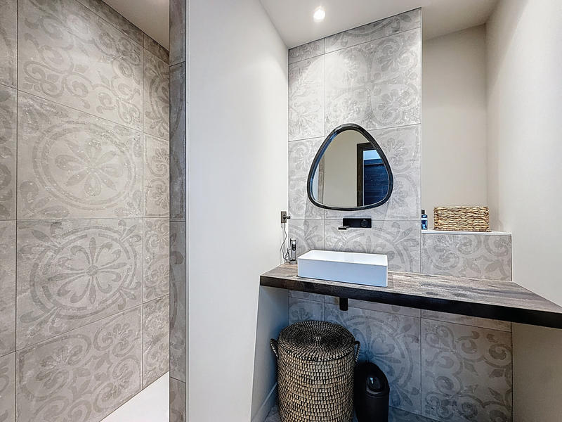 Maison - 243 m² - 8 pièces