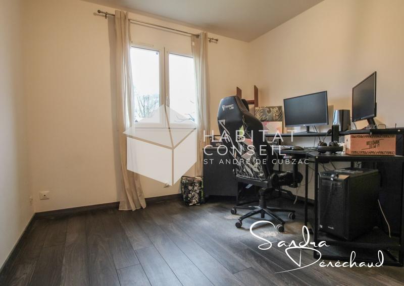 Maison - 96 m² - 5 pièces