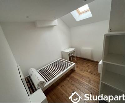 Chambre - 9 m² - 1 pièce