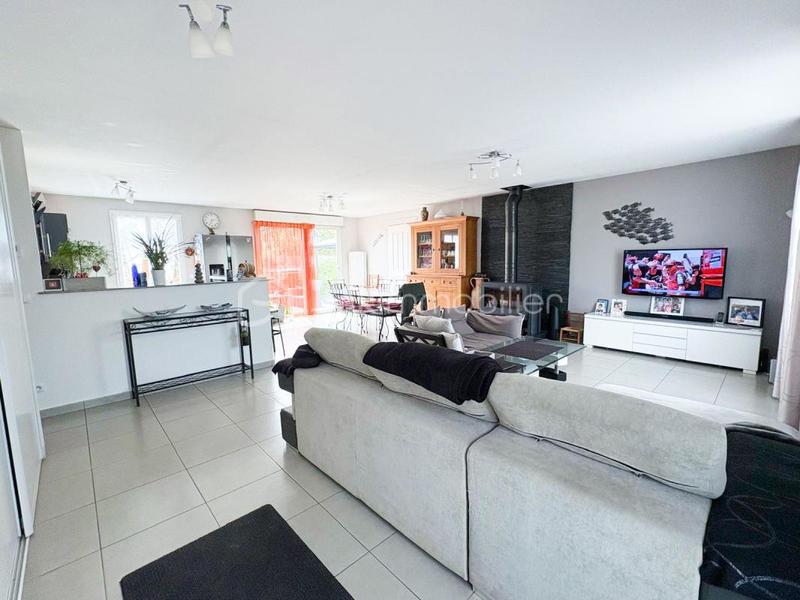 Maison traditionnelle - 112 m² - 6 pièces