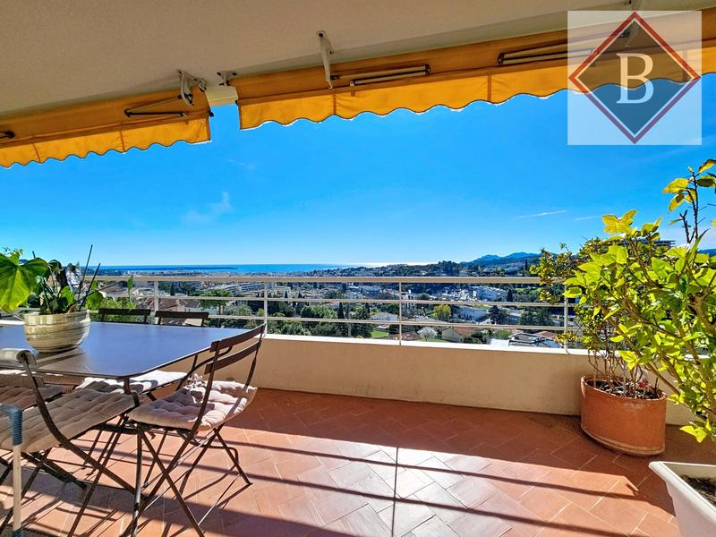 Appartement - 93 m² - 4 pièces