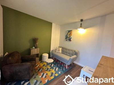 Chambre - 9 m² - 1 pièce