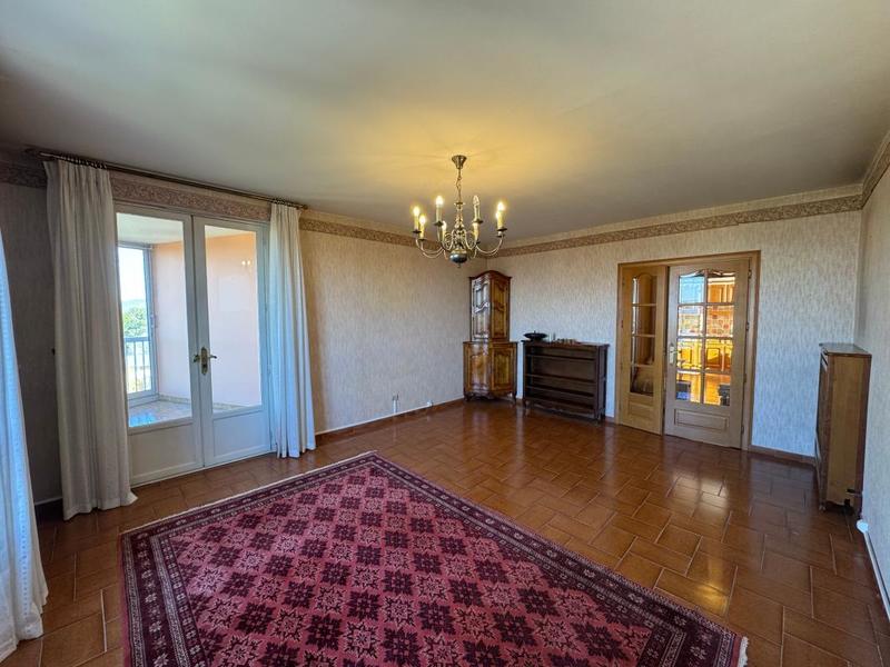 Appartement - 80 m² - 3 pièces