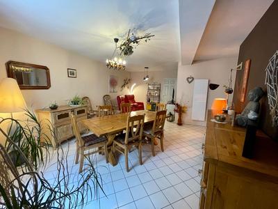 Appartement - 80 m² - 3 pièces