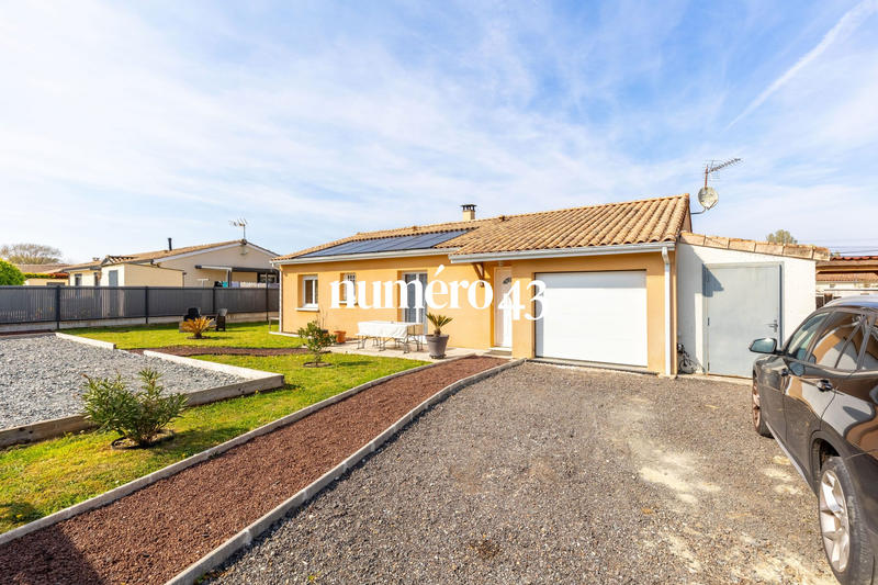 Maison - 90 m² - 4 pièces