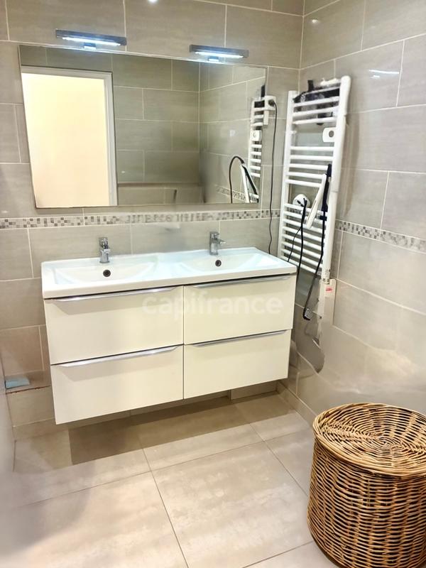 Appartement - 92 m² - 4 pièces