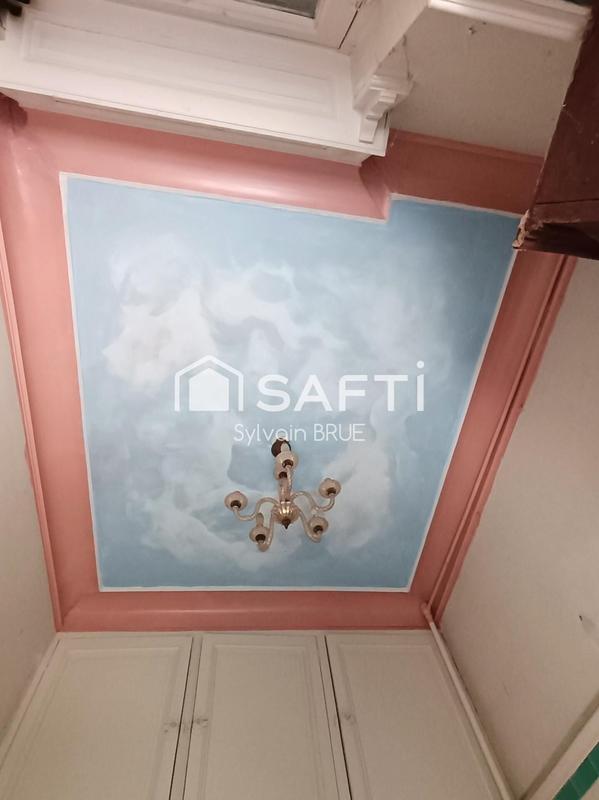 Château - 433 m² - 12 pièces