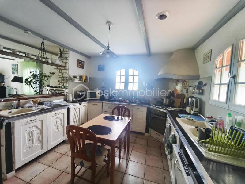 Maison traditionnelle - 166 m² - 6 pièces