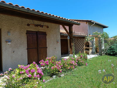 Maison - 160 m² - 8 pièces