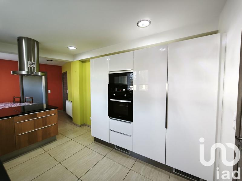 Maison - 223 m² - 6 pièces