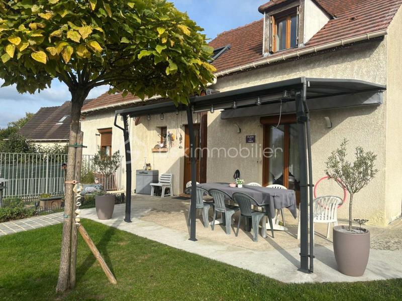 Maison - 127 m² - 7 pièces