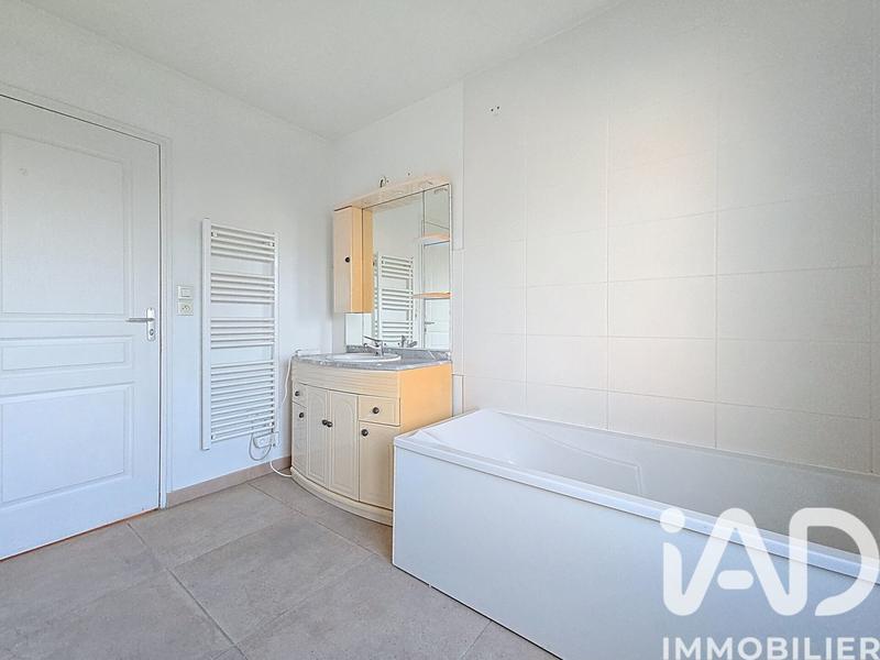 Maison - 96 m² - 5 pièces
