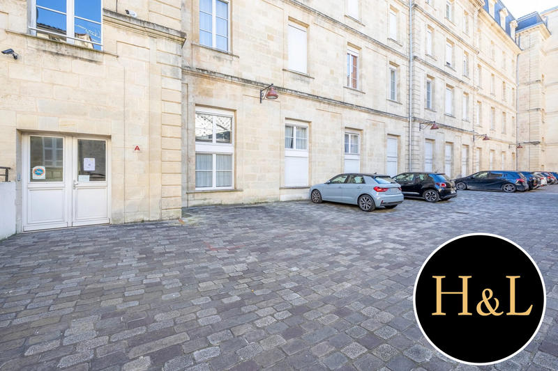 Duplex - 111 m² - 4 pièces