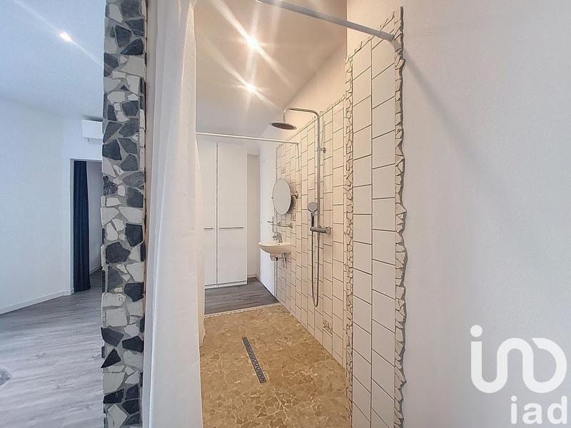 Maison - 152 m² - 9 pièces