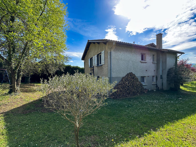 Maison - 186 m² - 8 pièces