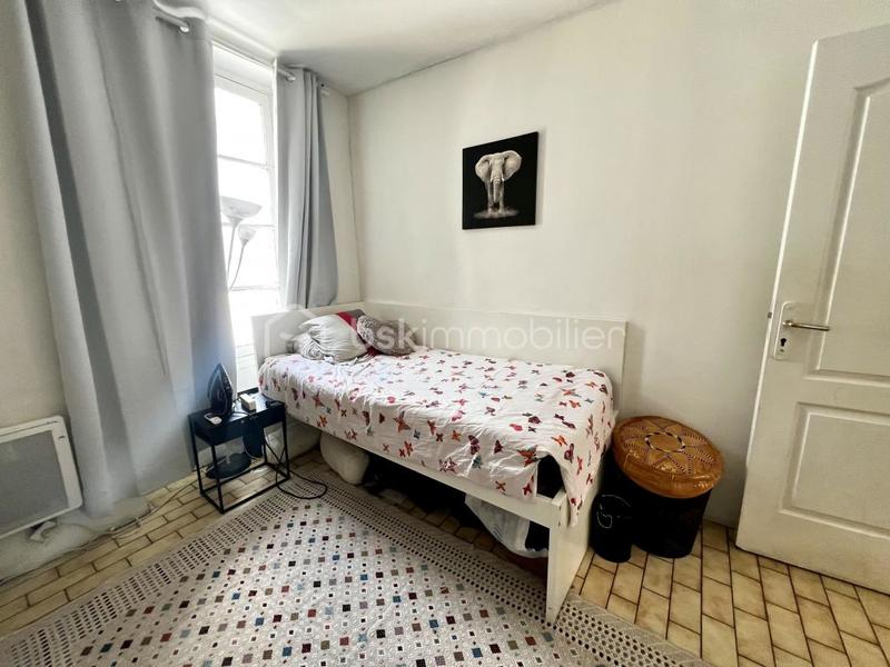 Immeuble - 220 m² - 10 pièces