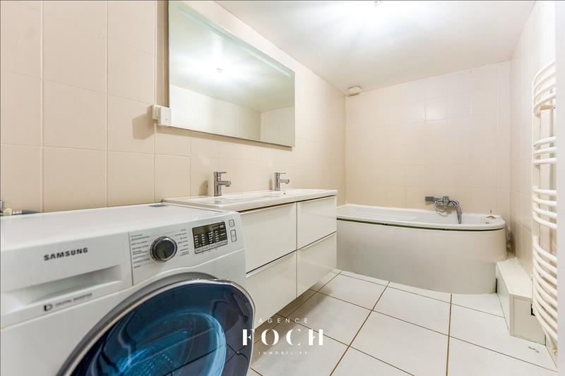 Appartement - 102 m² - 5 pièces