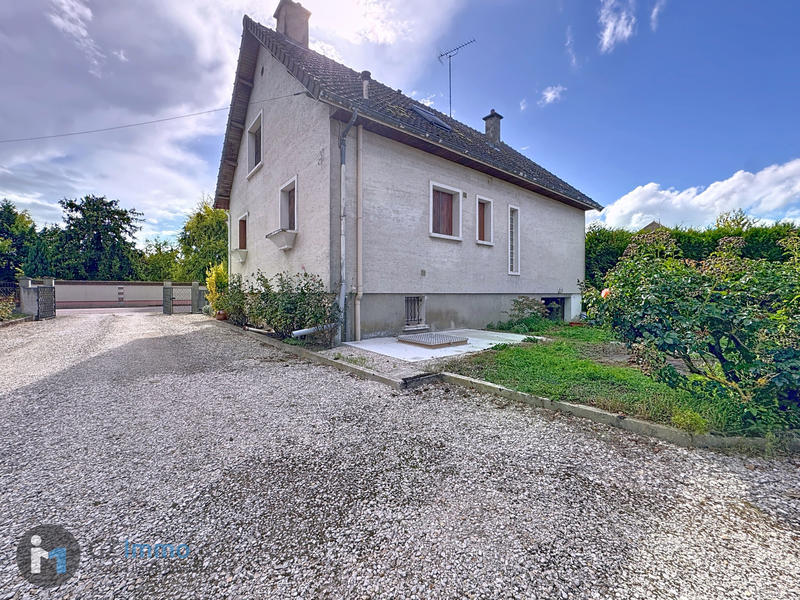 Maison - 137 m² - 6 pièces