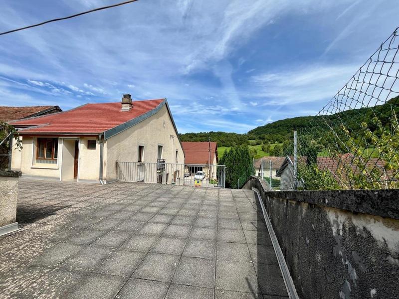 Maison - 137 m² - 5 pièces