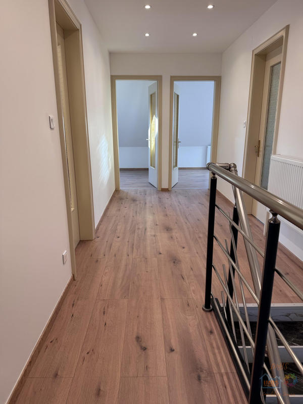 Maison - 183 m² - 6 pièces