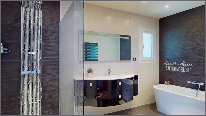 Maison - 130 m² - 3 pièces