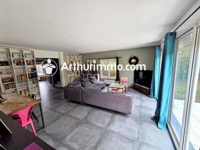 Maison - 105 m² - 5 pièces