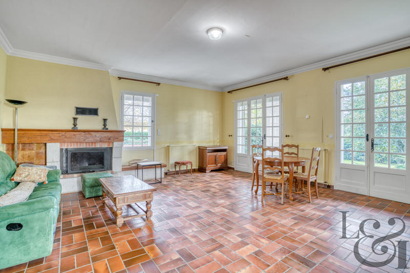 Maison - 200 m² - 6 pièces